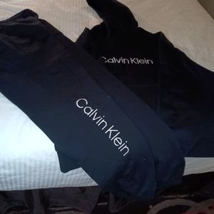 Calvin Klein sweat suit large